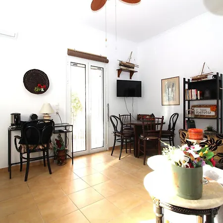 Mavrovouni House Left Апартаменты *