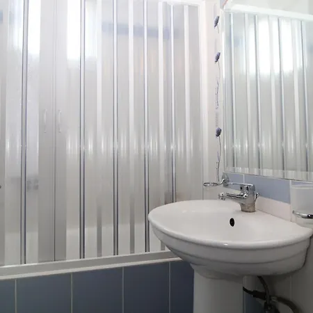 Mavrovouni House Left 公寓 *