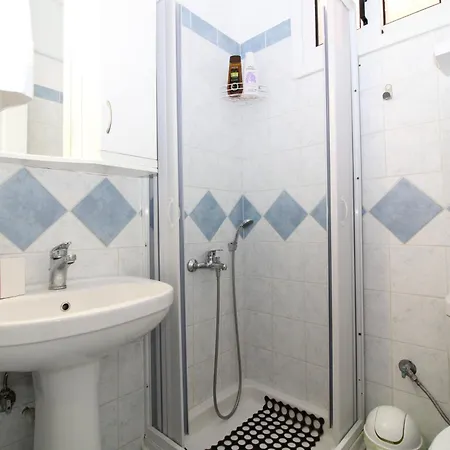 Mavrovouni House Left Githio