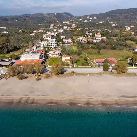 Mavrovouni House Left