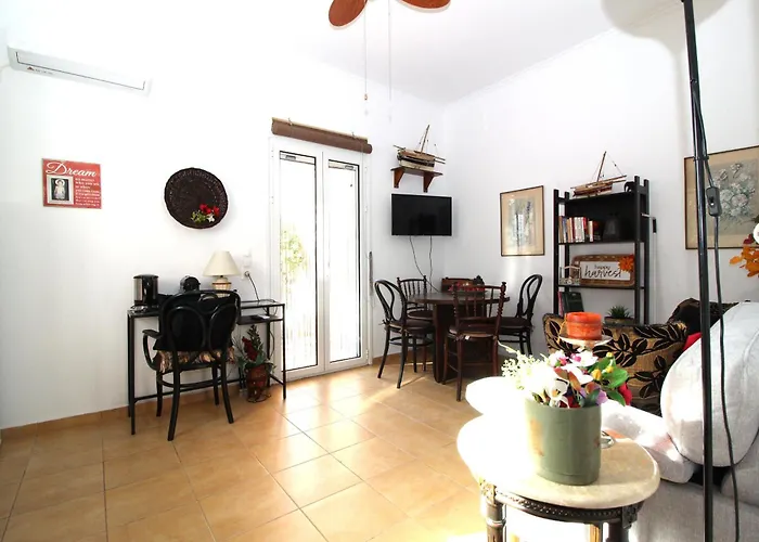 Malvazios Mavrovouni House Left アパート *