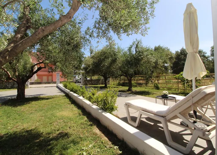 アパート Malvazios Mavrovouni House Left